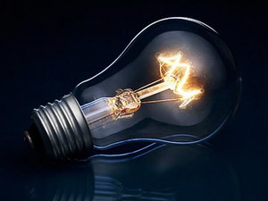 История изобретения электрических лампочек 