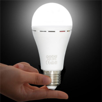 LED лампа аккумуляторная Noas 7W E27 6500K YL95-0711 000058301