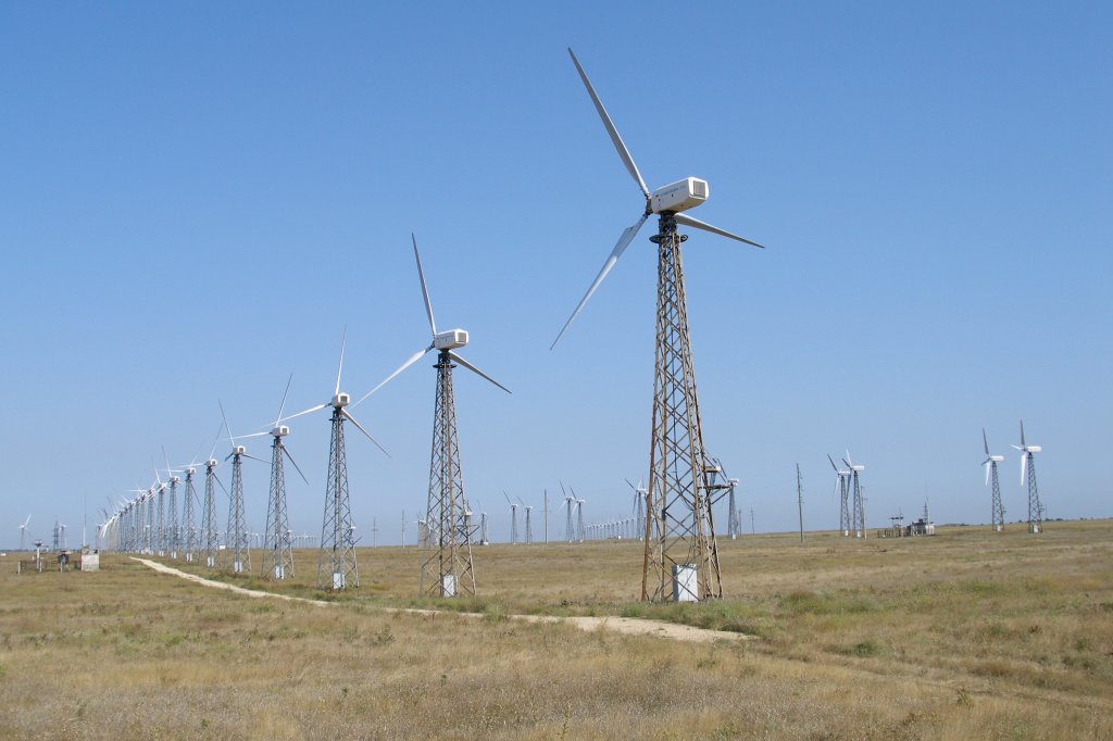 Wind_turbines,_Wind_farm,_Wind_energy,_Mirny,_Crimea.jpg