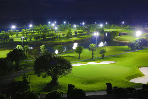 LED-Golf-Course-and-Driving-Range-Lights-19.jpg