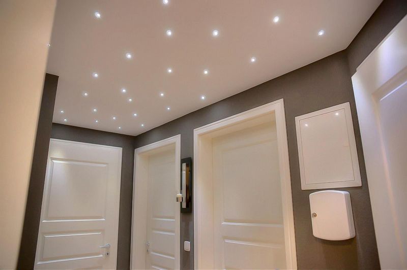 spotlights-in-stretch-ceilings.jpg
