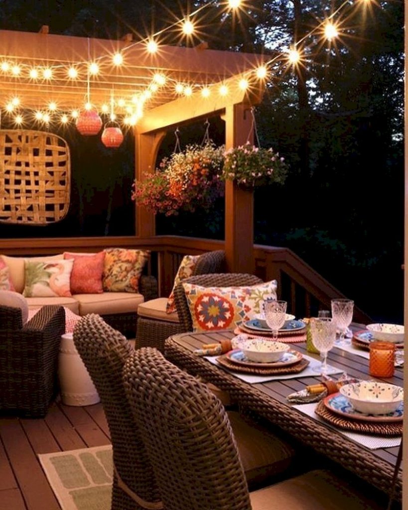 Летние веранды, фотозоны, витрины 1679707719_design-pibig-info-p-girlyanda-na-verandu-dizain-oboi-4.jpg