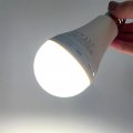 Світлодіодна акумуляторна лампа LED Titanum A68 10W E27 4000K TL-EMA68-10274