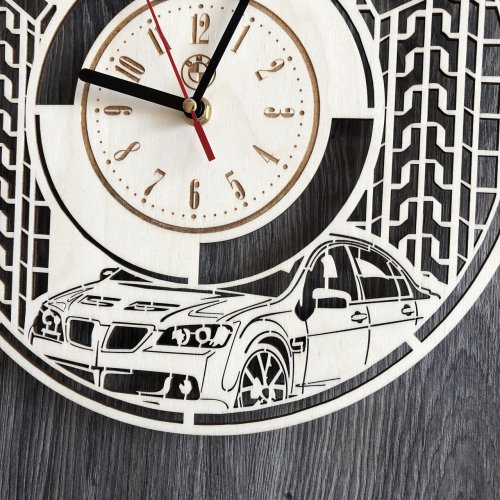 Стильные часы из дерева настенные 7Arts BMW CL-0246