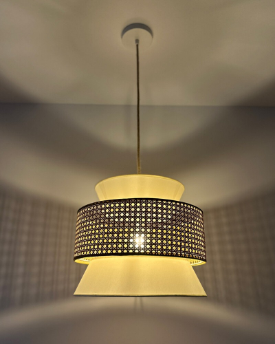 Подвесной светильник Goldlux Grenada E27 бежевый 330482