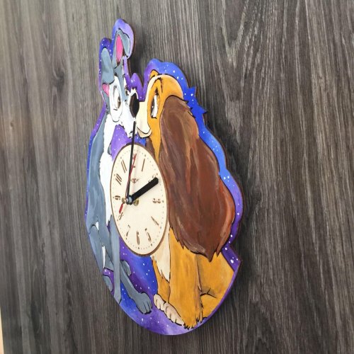 Цветные детские деревянные часы на стену 7Arts Леди и Бродяга CL-0231