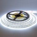 Світлодіодна стрічка AVT LED SMD2835 204шт/м 18W/м IP20 12V 6500-7500K 1010560 Світлодіодна стрічка AVT LED SMD2835 204шт/м 18W/м IP20 12V 6500-7500K 1010560