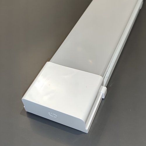 Линейный LED светильник Biom 60W 6000K IP20 LN-4-60-1200-6 23409b