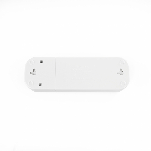 Колодка 3 гнезда Titanum STANDARD с заземлением и кнопкой TF-BS316G-W