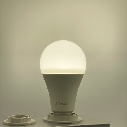 Світлодіодна LED лампа Lezard 18W Е27 4200K 442-А70-271